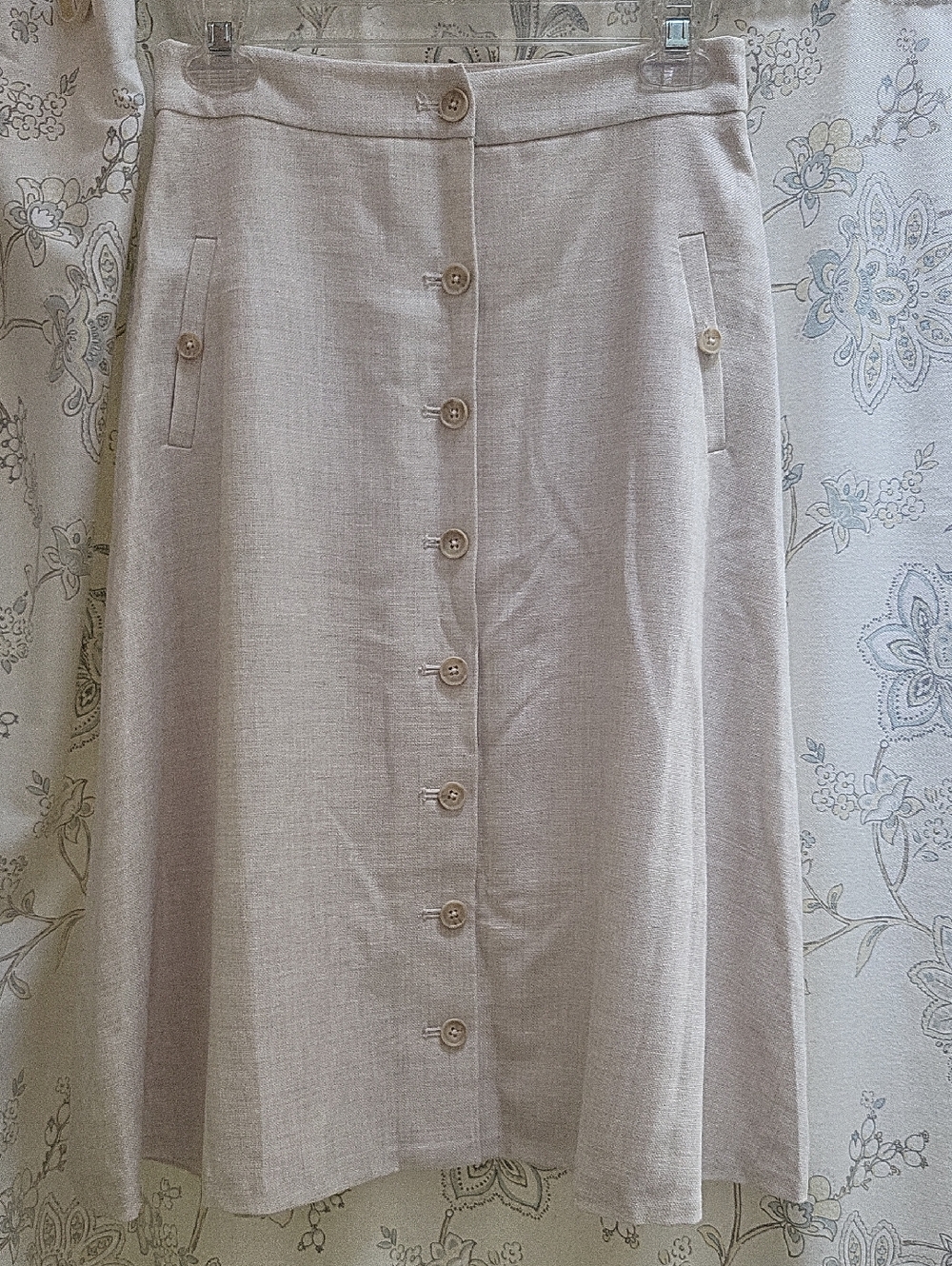 Calvin Klein Cream/Off-White Button-down Skirt, Size 2